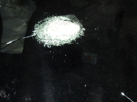 Brumado: Bandidos assaltam papelaria e atiram contra policial