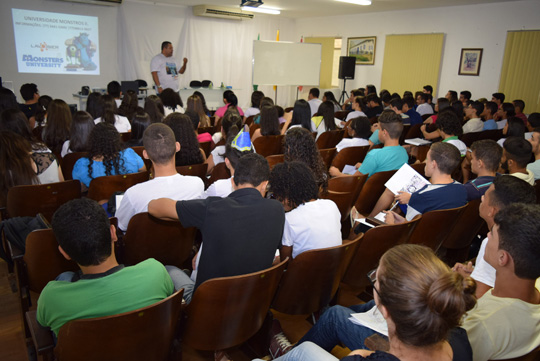 Aulão solidário preparatório para o Enem reuniu centenas de estudantes em Brumado