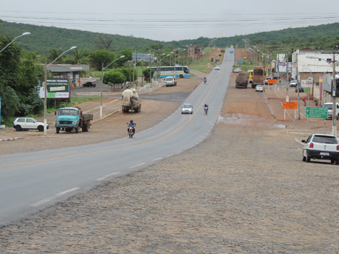 Brumado: Obra de recapeamento do DNIT atenderá áreas solicitadas pela prefeitura