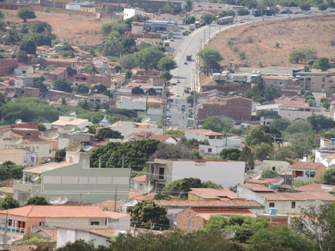 Brumado: De bicicleta, bandidos assaltam posto de combustíveis