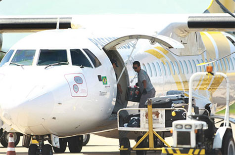 Conquista: Aviões da Passaredo 'abandonam' malas para voar com tanque mais cheio