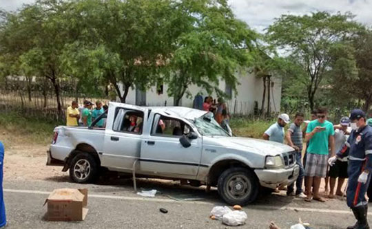BA-142: Acidente deixa três mortos e dez feridos, entre os quais dois bebês em Tanhaçu