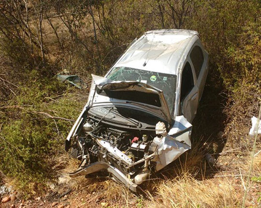 BA-148: Motorista passa mal e capota várias vezes nas proximidades de Dom Basílio