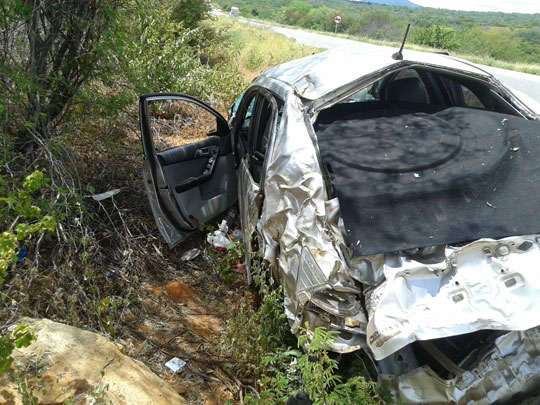 Capotamento na BA-148 entre Brumado e Livramento de Nossa Senhora