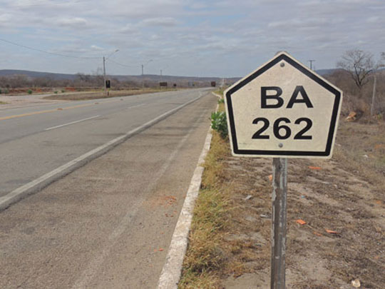BA-262: Acidente tipo colisão traseira é registrado entre Brumado e Aracatu