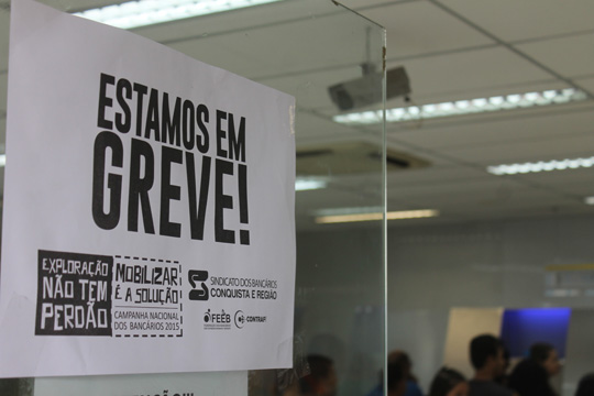 Bancários rejeitam proposta e decidem manter greve