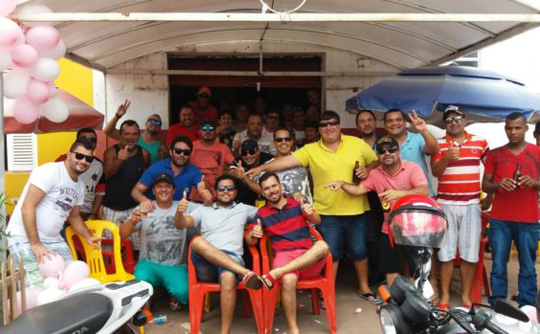 Barra da Estiva: Bar cria brincadeira para eleger o cliente 'Prosa Ruim' do ano