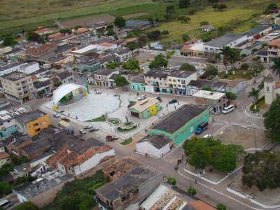 Detento cava buraco com lajota e foge da delegacia de Barra da Estiva