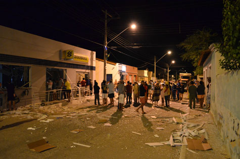 Jussiape: Homens explodem agência do Banco do Brasil