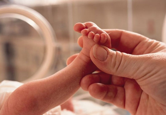 Mães de prematuros podem ter licença-maternidade ampliada em 2016