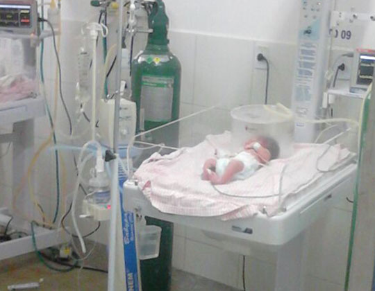 Justiça obriga Estado a providenciar UTI neonatal para bebê nascido com complicações em Brumado