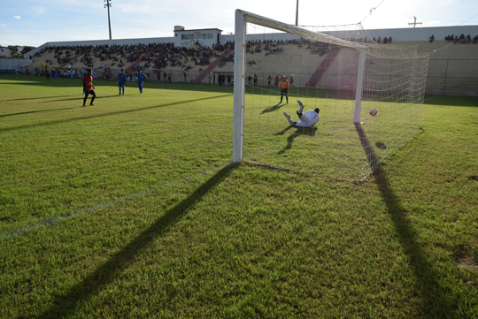 Magnesita reestreia com derrota no Campeonato Brumadense de Futebol