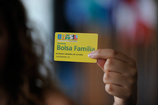 Corte no Bolsa Família pode chegar a 10% dos beneficiários