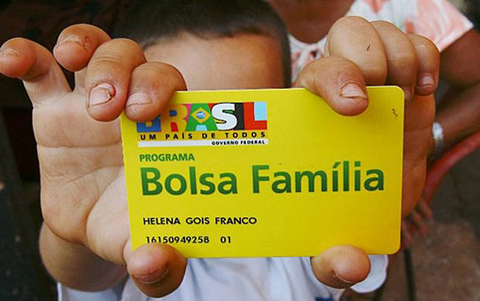 Governo anuncia reajuste de 12,5% no Bolsa Família