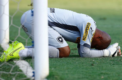 Botafogo perde para o Santos e vai jogar Série B pela 2ª vez na história