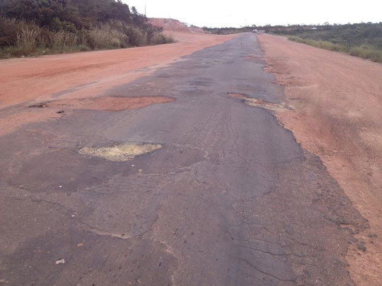 Igaporã: Moradores entram com representação contra DNIT no MPF para recuperação da BR-430