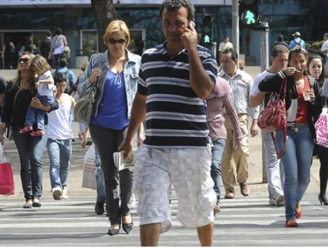 Classe média brasileira representa 54% da população