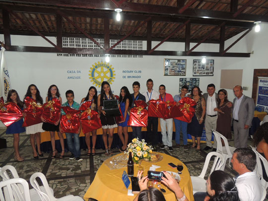 Brumado: Cerimônia de premiação do Projeto Aluno Nota Dez acontece na Casa da Amizade