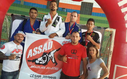 Atletas brumadenses conquistam medalhas na Copa Sudoeste de Jiu-Jítsu