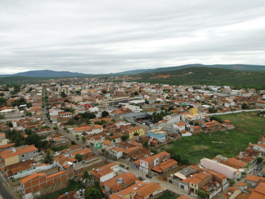 Casal é mantido refém durante assalto no Bairro Parque Alvorada em Brumado