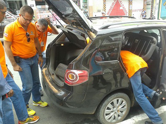 Brumado: Blitz do Detran resulta em prisão de motorista com carro adulterado