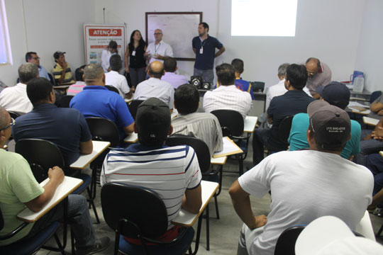 Brumado recepciona encontro de 24 municípios com a Coelba para debater segurança na iluminação pública