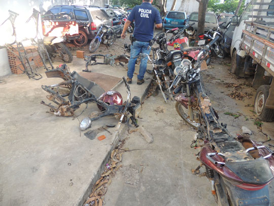 Borracharia de fachada servia como desmanche de moto na zona rural de Brumado