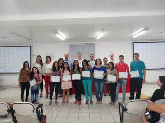 Prefeitura promove solenidade de entrega de certificados do Pronatec em Brumado