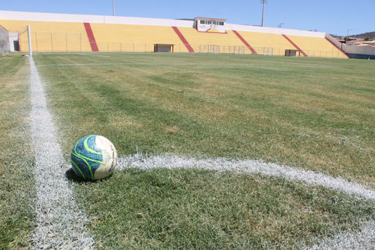 Secretaria de esportes, Liga Brumadense e clubes debatem hoje o campeonato brumadense de futebol