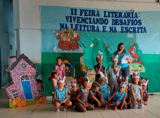 Brumado: Escola Leonel Rosendo promove Projeto Literário 'Vivenciando Desafios na Leitura e na Escrita'