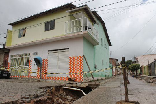 Brumado: Prefeito decreta estado de emergência por conta da chuva