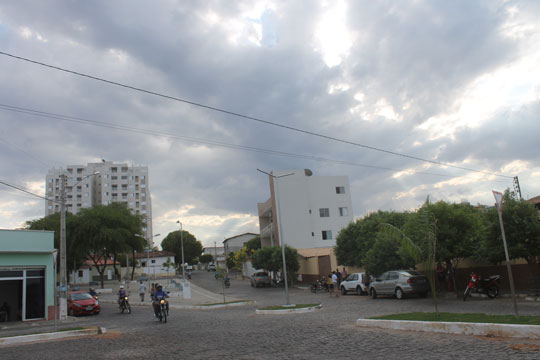 Previsão de chuva para a noite desta quinta-feira (29) e feriado de finados em Brumado