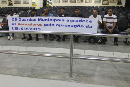 Brumado: Guardas municipais vão à câmara agradecer aprovação de projeto de lei