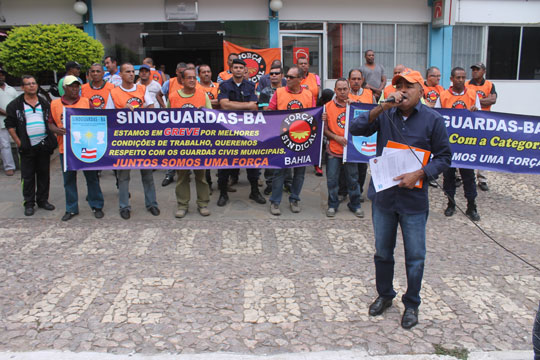 Guarda Municipal deflagra greve por tempo indeterminado em Brumado