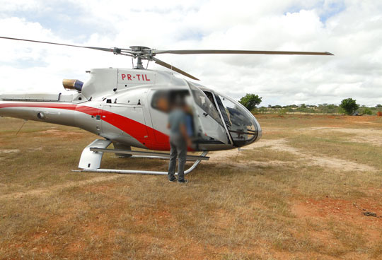 Helicóptero do ex-deputado federal Newton Cardoso faz pouso forçado em Ibiassucê