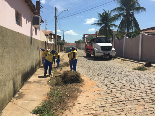 #Zika Zero: Prefeitura de Brumado intensifica ações de limpeza em toda a cidade