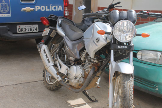 Brumado: Polícia encontra moto em casa abandonada