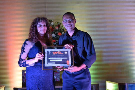 Pelo sexto ano consecutivo, Brumado Notícias recebe prêmio destaque do ano