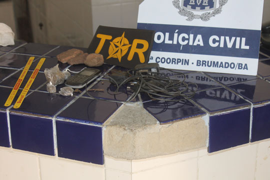 Polícia intercepta material de fuga que seria entregue aos presos de Brumado