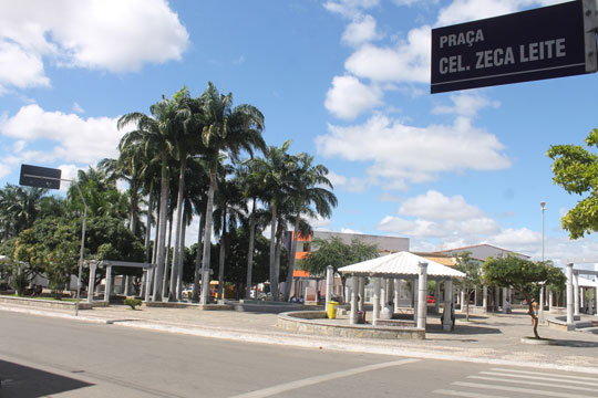 Ex-gerente regional do Banco do Brasil tem carro roubado em Brumado