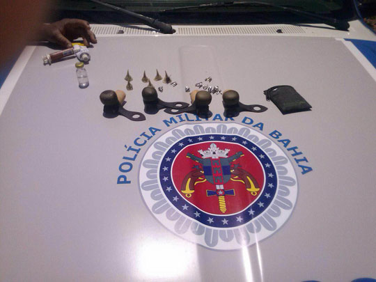 Polícia apreende mais de cinquenta galos que seriam usados em rinhas em Brumado