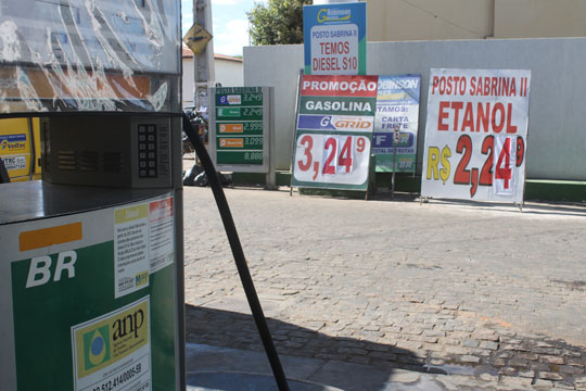 Brumado: Tem promoção de gasolina nos postos da rede Sabrina