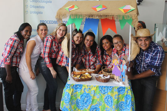 Brumado: Pax Nacional deseja boas festas juninas a seus clientes e amigos
