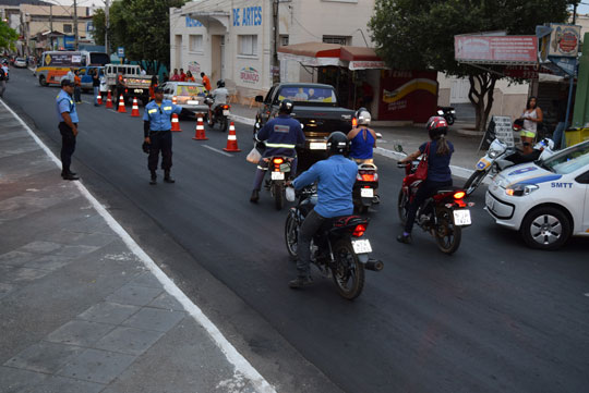 Palestras e blitz marcam a campanha da semana nacional do trânsito em Brumado