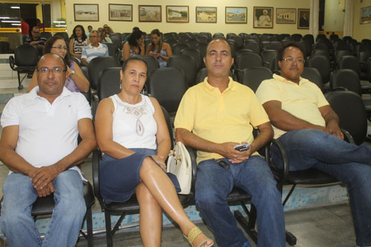 Professores têm carga horária acima da média em Brumado e APLB apela na Câmara