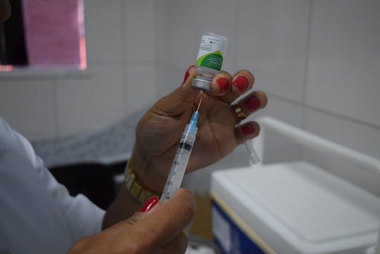 Brumado vacina 4 mil pessoas contra H1N1 e aguarda novo lote para o dia 'D' da campanha