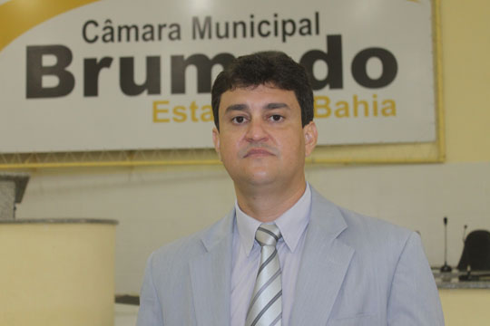 Brumado: Castilho solicita que legislativo faça acareação das denúncias do Major contra vereador