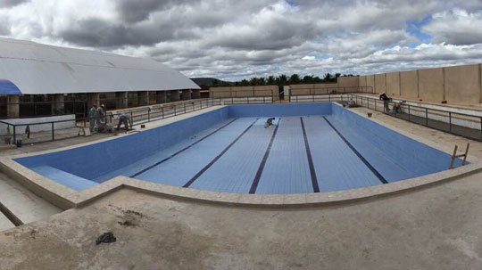 Governo de Caculé entregará piscina semiolímpica aos desportistas