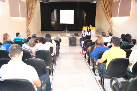 Caculé realiza reunião de implantação do Programa Sanear Mais Bahia