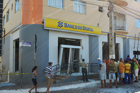 Caculé: Banco do Brasil atende em novo horário devido à reforma após ataque de bandidos
